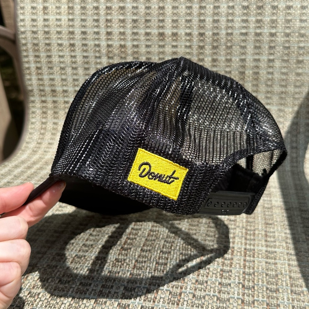 Donut ‘Find Yourself’ Trucker Hat - Picture 3 of 5
